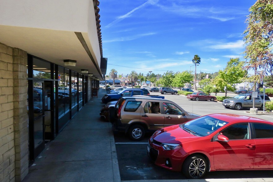 More Photos Of 605-627 Tennessee St, Vallejo Storefront For Lease