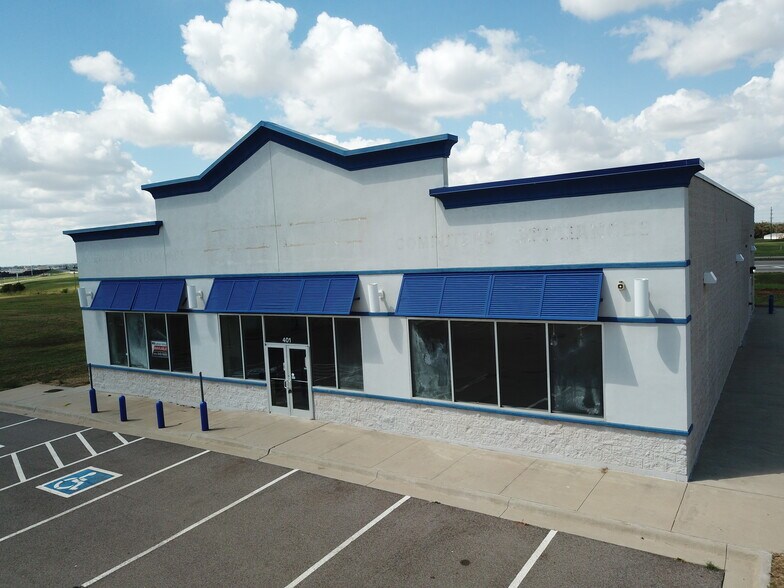 More Photos Of 401 Regional Dr, Elk City Freestanding For Lease