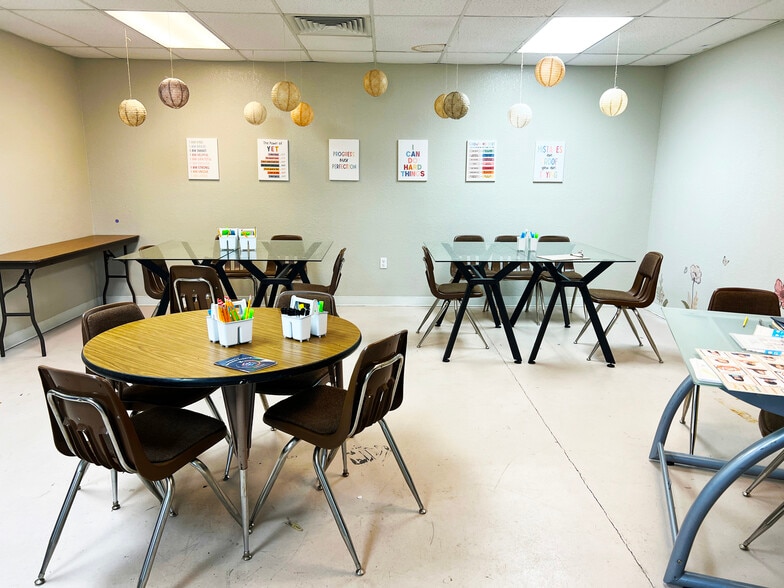 More Photos Of 15833 N US Highway 301, Citra Lodge Meeting Hall For Sale