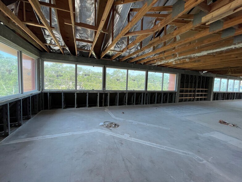 More Photos Of 500 SE Osceola St, Stuart Medical For Sale