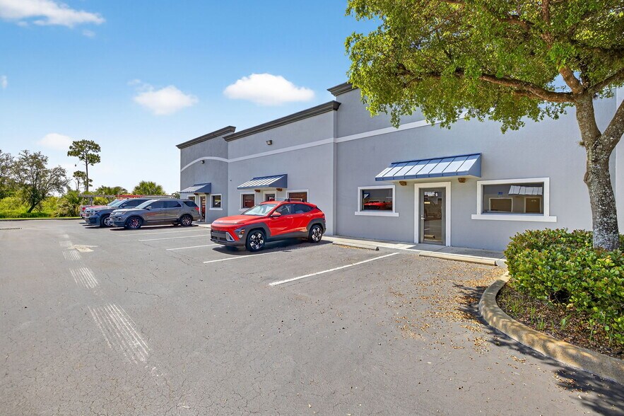 More Photos Of 7863 Drew Cir, Fort Myers Warehouse For Sale