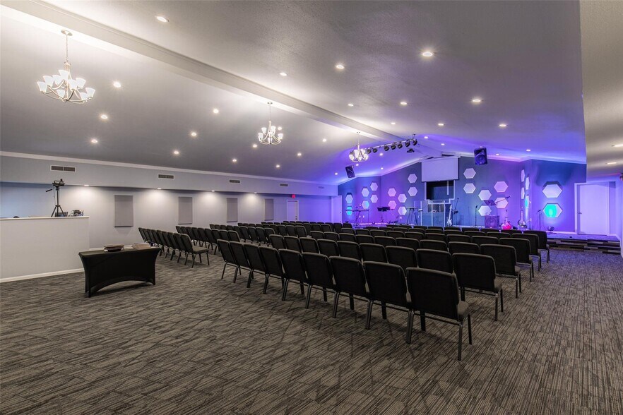 More Photos Of 434 Jefferson St E, Sulphur Springs Religious Facility For Sale