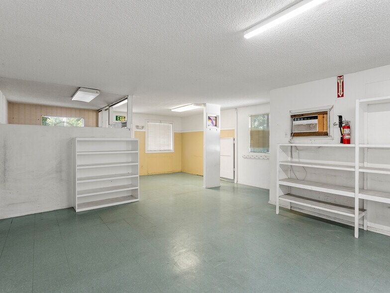 More Photos Of 1817 W Burbank Blvd, Burbank Daycare Center For Sale