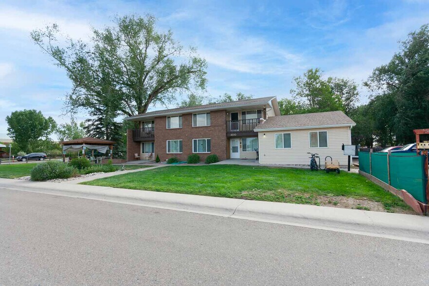 More Photos Of 101 Buckingham St, Fort Collins Apartments For Sale