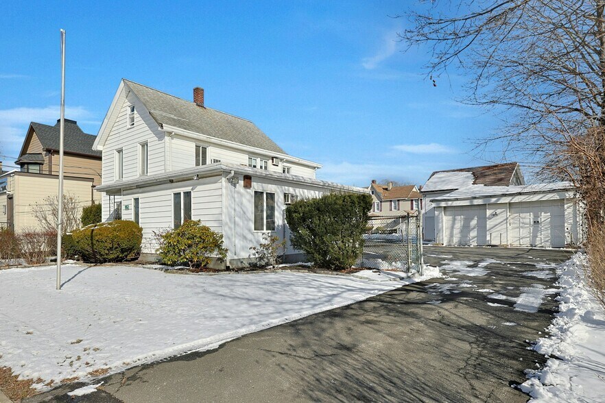 More Photos Of 162 Orange Ave, Suffern Office Residential For Sale