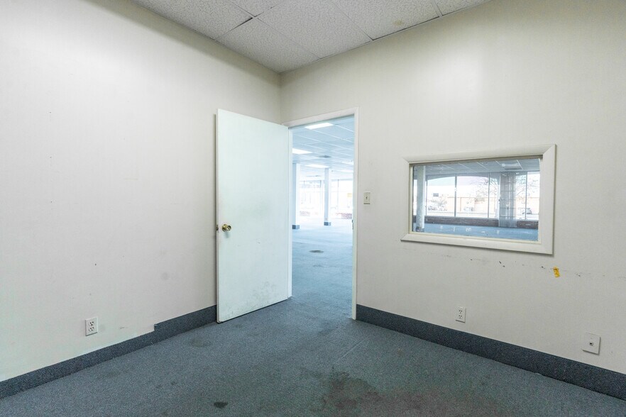 More Photos Of 1304 NW 23rd St, Oklahoma City Freestanding For Lease
