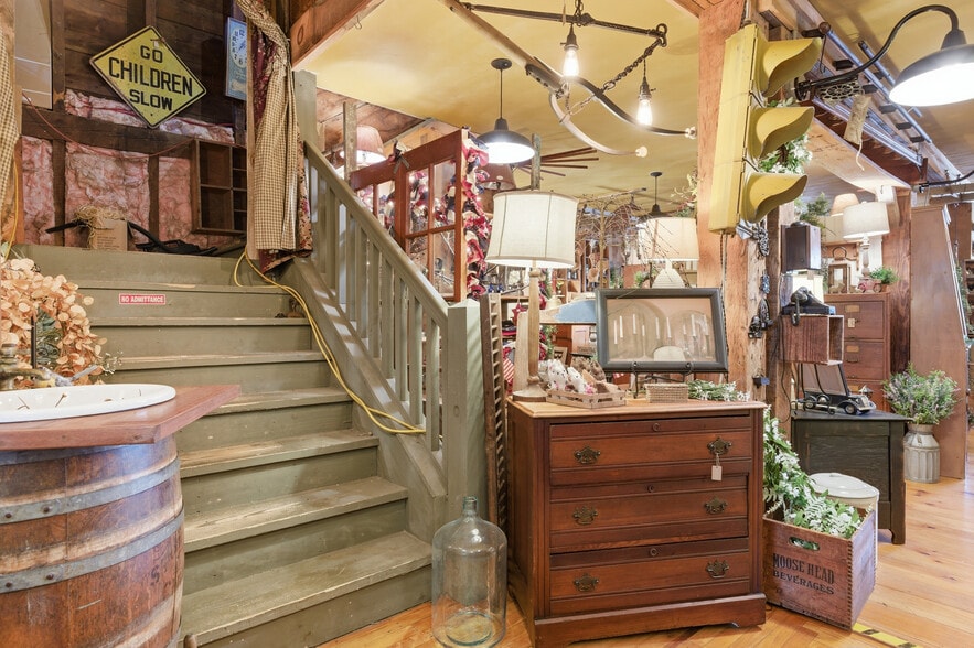 More Photos Of 953 Victory Hwy, Burrillville Bar For Sale