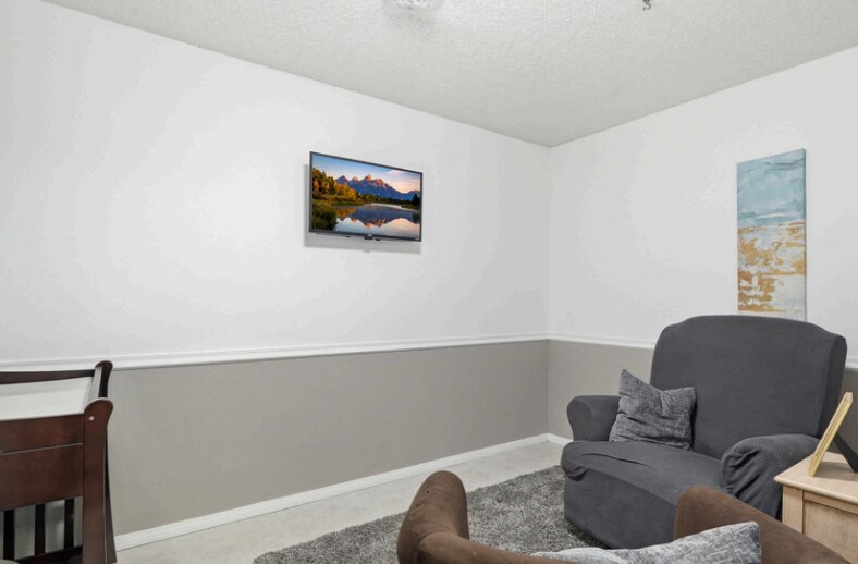 More Photos Of 730 E 21st St, Casper Flex For Sale