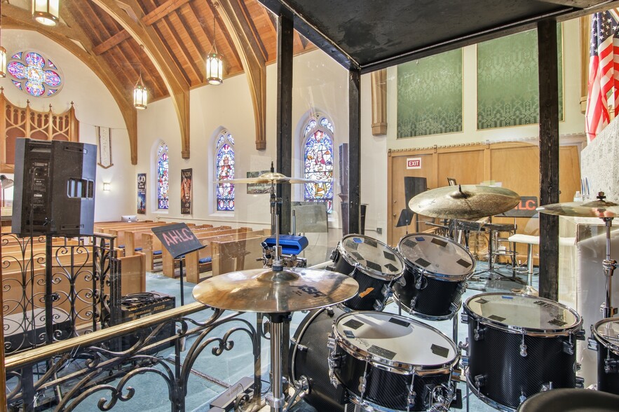 More Photos Of 1115 Greenbrier St, Saint Paul Religious Facility For Sale