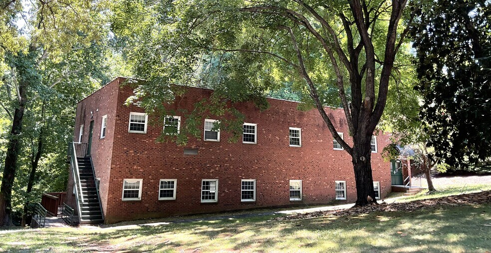 More Photos Of 3713 Richfield Rd, Greensboro Religious Facility For Lease