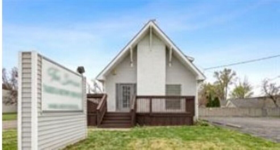 Primary Photo Of 509 Elizabeth Lake Rd, Waterford Office For Sale