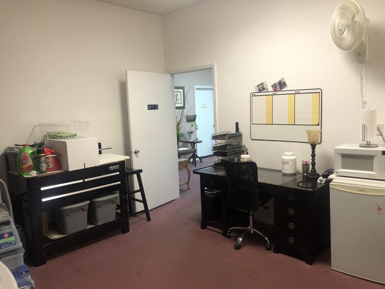 More Photos Of 2592 Tamiami Trl, Port Charlotte Freestanding For Lease