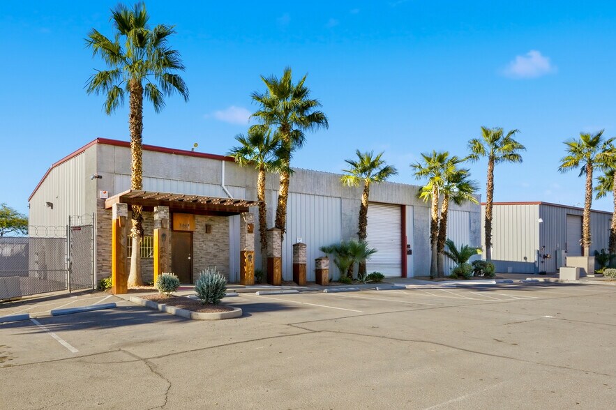 Primary Photo Of 3845 Rockbottom St, North Las Vegas Light Manufacturing For Lease