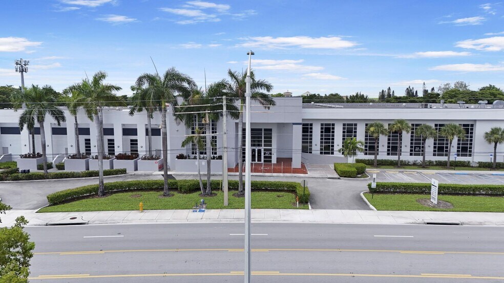 Primary Photo Of 2900 NW 112th Ave, Miami Warehouse For Lease