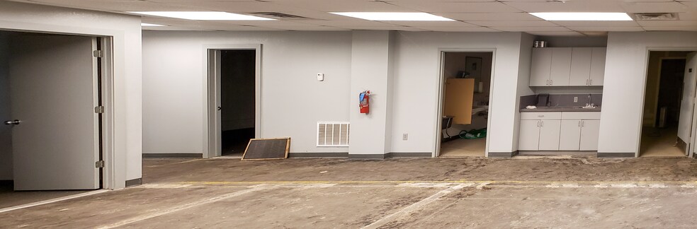 More Photos Of 1230 W 1st St, Granite City Industrial For Lease
