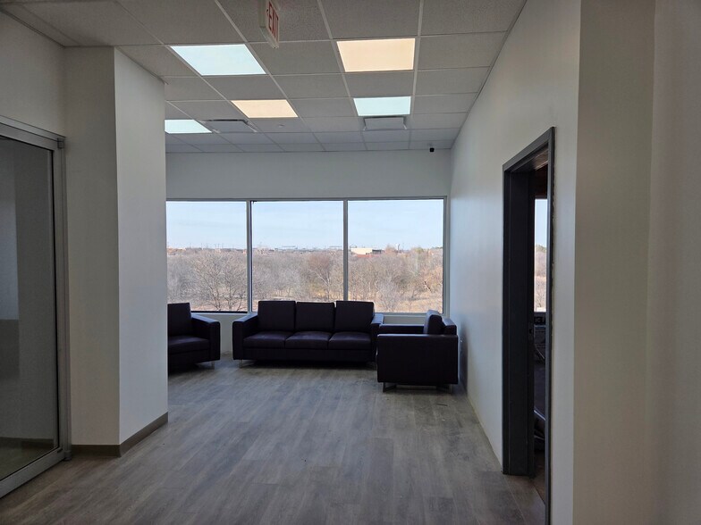 More Photos Of 25663 Smotherman Rd, Frisco Medical For Sale