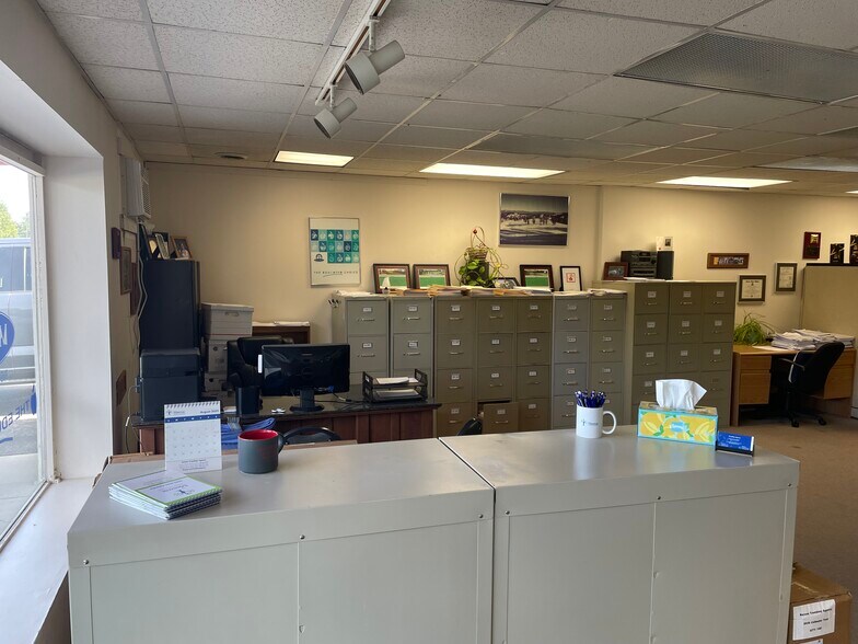 More Photos Of 507 W Midland Rd, Auburn Restaurant For Sale