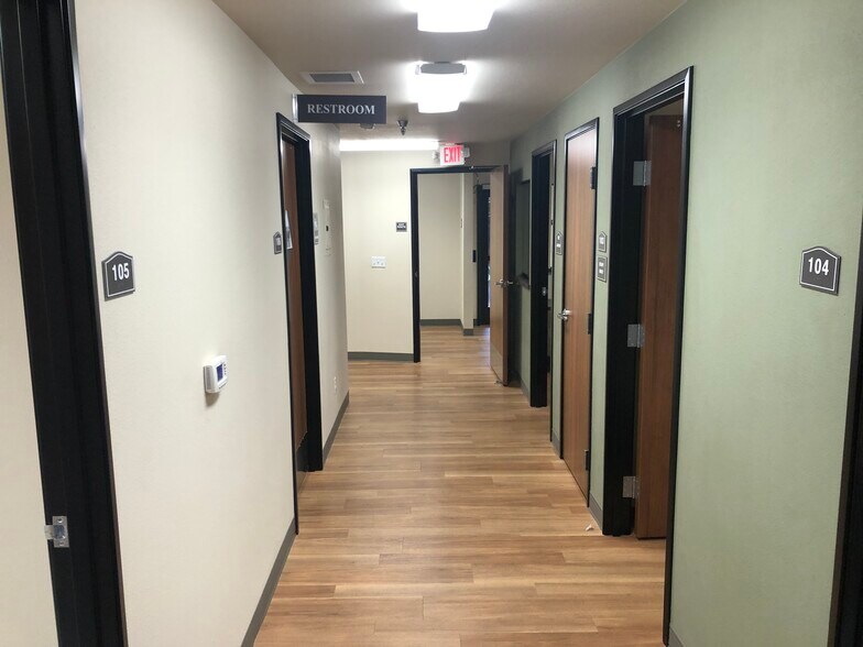 More Photos Of 12183 Locksley Ln, Auburn Medical For Lease