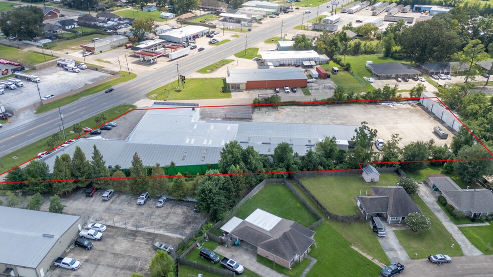 More Photos Of 947 Florida Ave SW, Denham Springs Flex For Sale