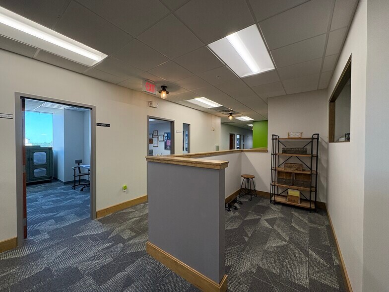 More Photos Of 1990 Main St, Sarasota Loft Creative Space For Lease