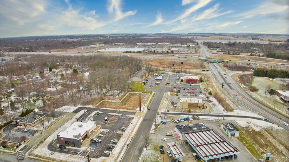 More Photos Of 3005 John Howell Dr, Valparaiso Hotel For Sale