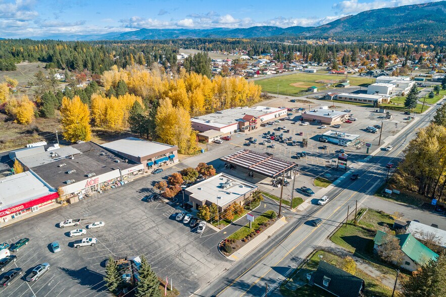 More Photos Of 5513 Highway 2, Priest River Bank For Lease