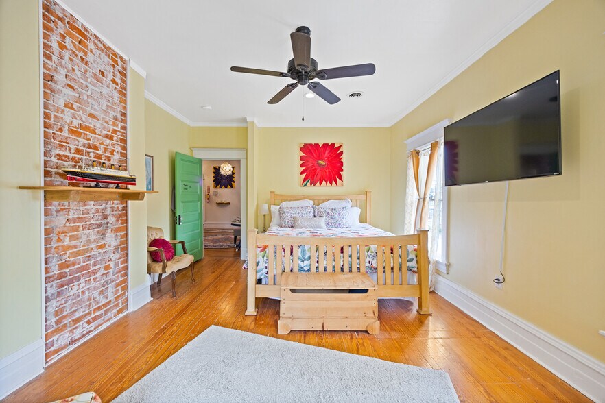 More Photos Of 104 W Main St, Elizabeth City Office Residential For Sale