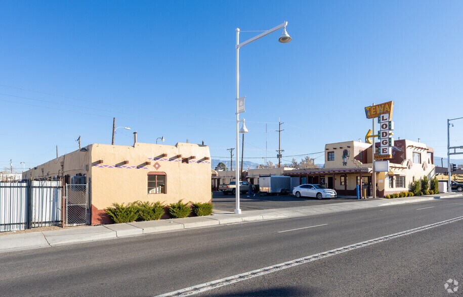 More Photos Of 5715 Central Ave NE, Albuquerque Hotel For Sale