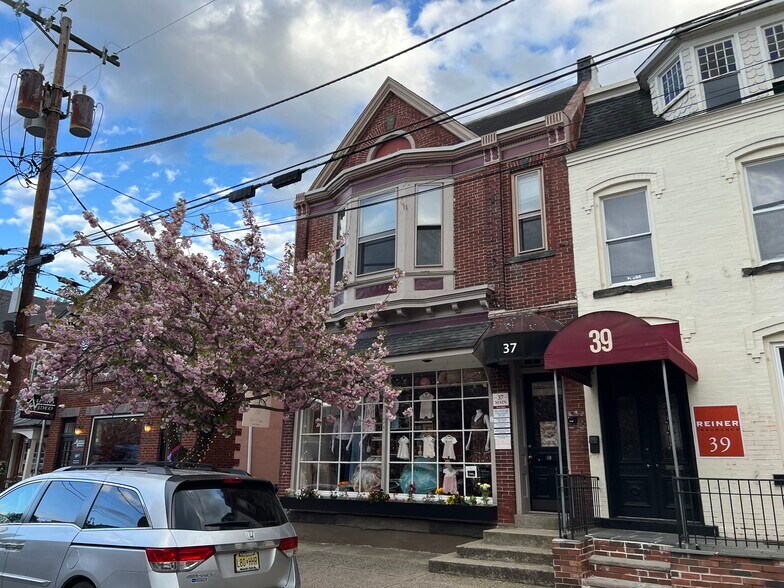 More Photos Of 37 Main St, Clinton Township Storefront Retail Residential For Lease