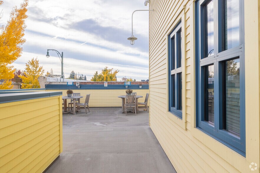 More Photos Of 2974-2980 College Ave, Berkeley Apartments For Lease
