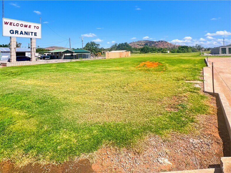 More Photos Of 509 1st St, Granite Carwash For Sale