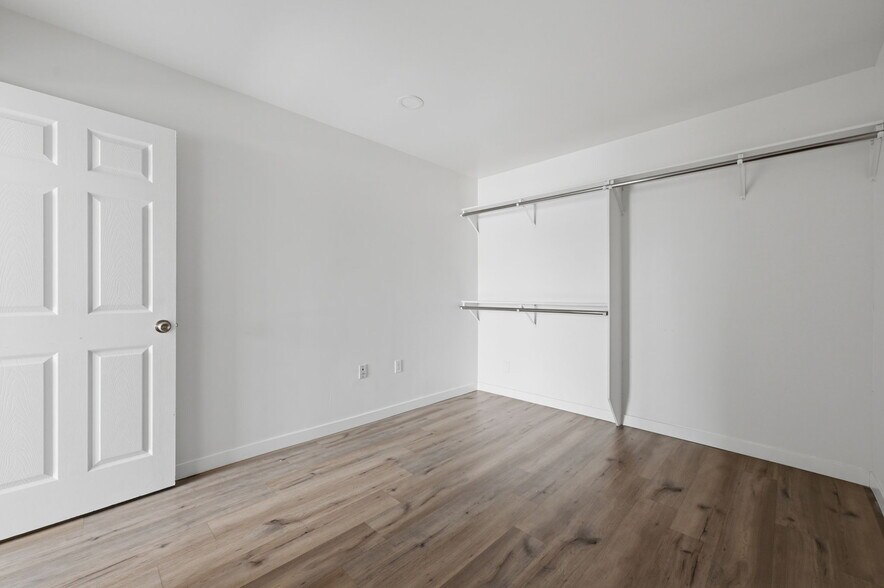 More Photos Of 2005 Highland Ave, National City Apartments For Sale
