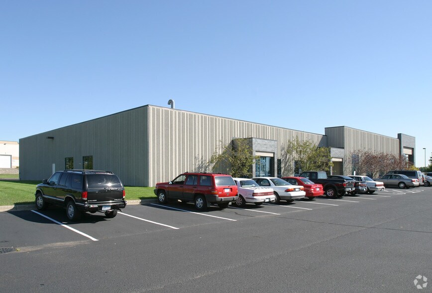 More Photos Of 711 N Hale Ave, Saint Paul Light Manufacturing For Sale