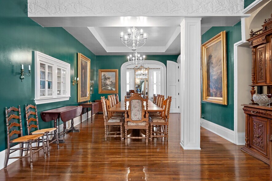 More Photos Of 403 E Adams St, Sandusky Hospitality For Sale