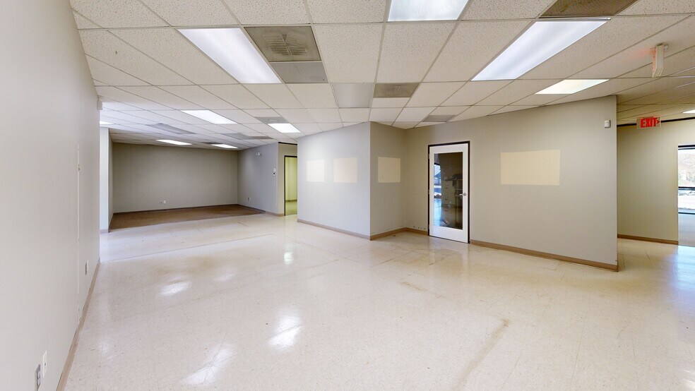 More Photos Of 7500 E Independence Blvd, Charlotte Unknown For Lease