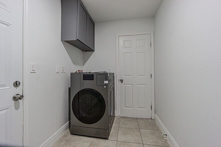 More Photos Of , Largo Unknown For Sale