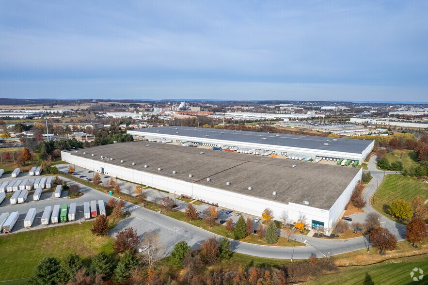 More Photos Of 250 Boulder Dr, Breinigsville Warehouse For Lease