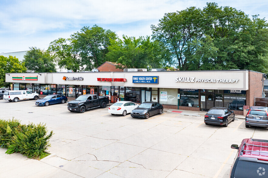 Primary Photo Of 839-847 Dodge Ave, Evanston Storefront Retail Office For Lease