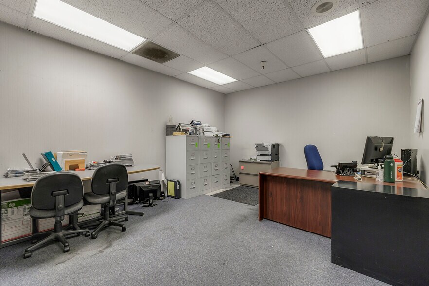 More Photos Of 400 E Park Ave, Chico Office For Sale