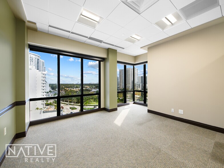 More Photos Of 1909 Tyler St, Hollywood Office For Lease