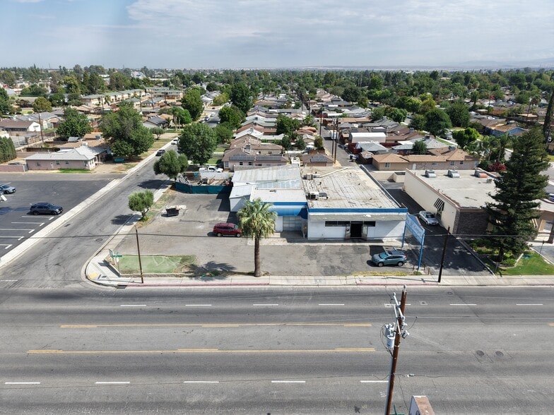 More Photos Of 2916 Brundage Ln, Bakersfield Auto Repair For Sale