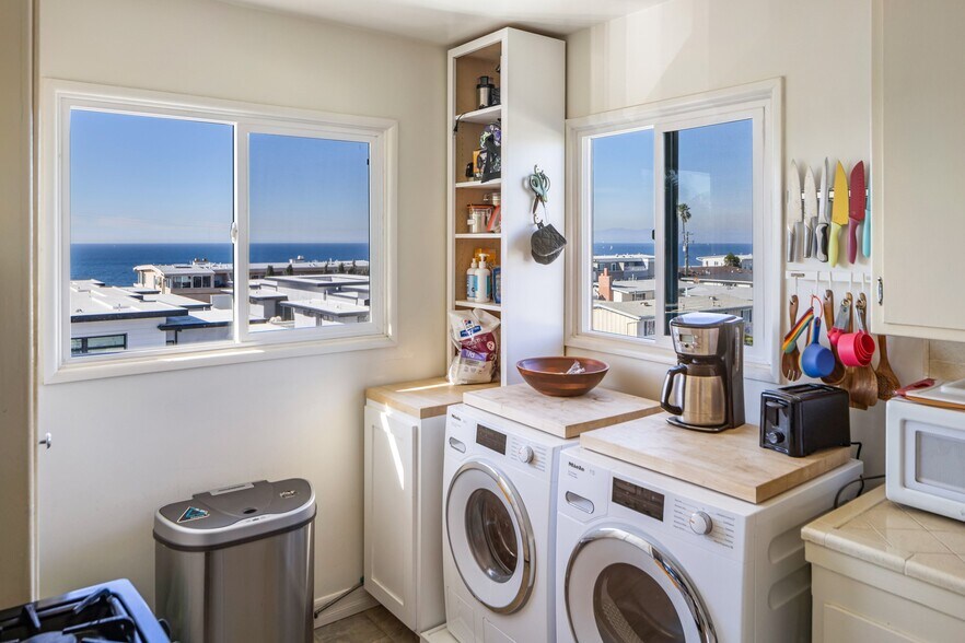 More Photos Of 156 Paseo de la Concha, Redondo Beach Multifamily For Sale