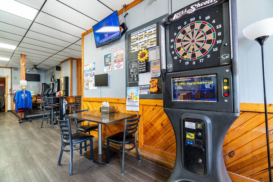 More Photos Of 116 Main St, Cornell Bar For Sale