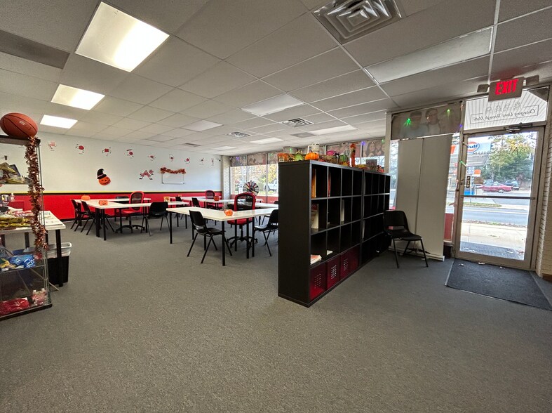 56 Union Ave, Manasquan, NJ 08736 Retail For Lease