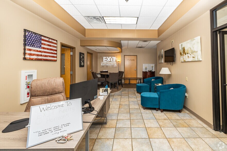 More Photos Of W175N11162 Stonewood Dr, Germantown Health Club For Lease