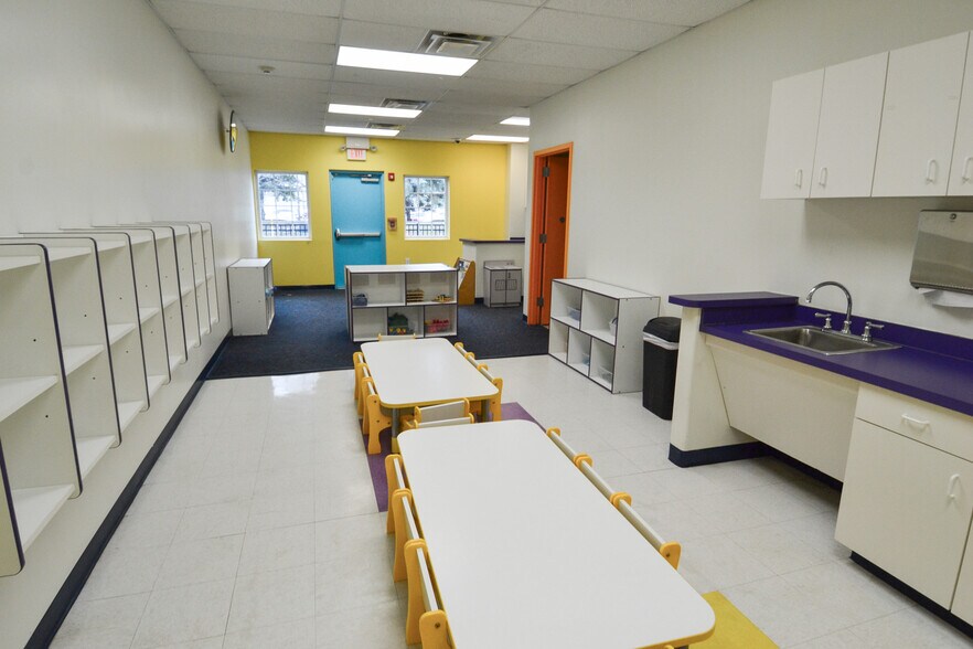 More Photos Of 6320 Perimeter Loop Rd, Dublin Daycare Center For Sale