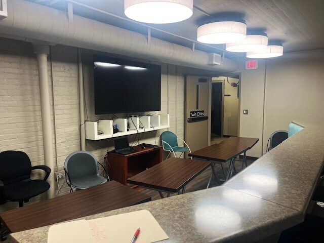 More Photos Of 414 Bank NE st, Decatur Office Residential For Sale