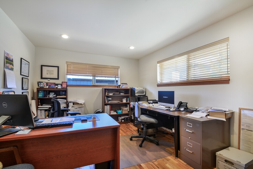 More Photos Of 8021 State Ave, Marysville Office For Sale