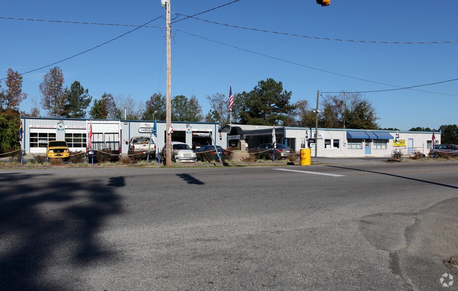 Primary Photo Of 13715 NC 50 Hwy N, Willow Spring Auto Repair For Lease