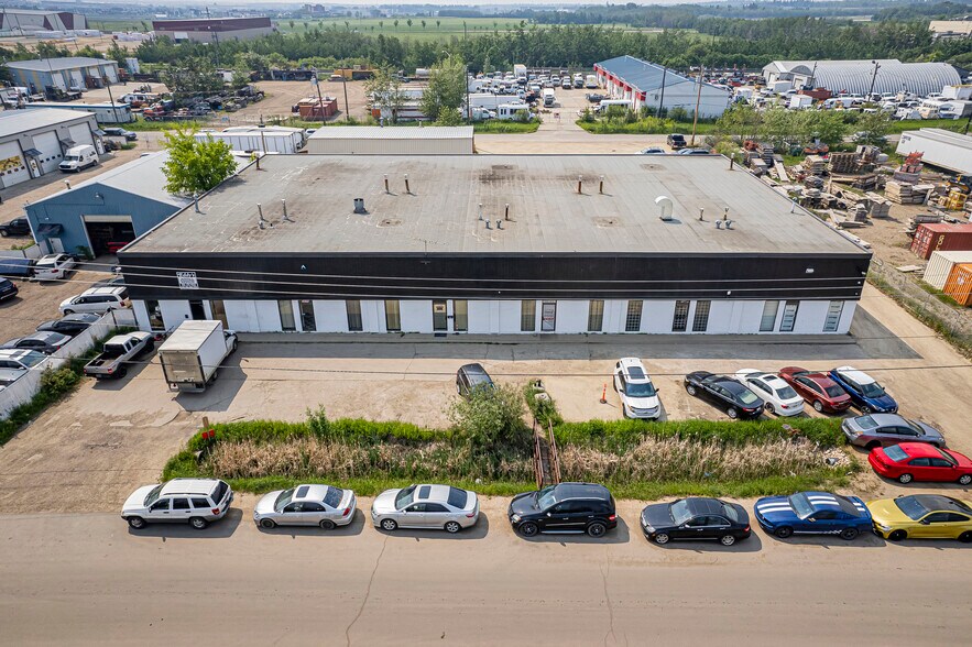 More Photos Of 14330-14340 140 St NW, Edmonton Service For Lease
